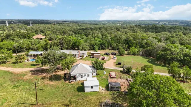 $1,299,999 | 227 Henderson Lane, Lockhart, TX 78644