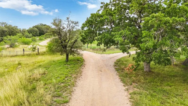$1,299,999 | 227 Henderson Lane, Lockhart, TX 78644