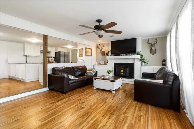 $1,299,999 | 227 Henderson Lane, Lockhart, TX 78644