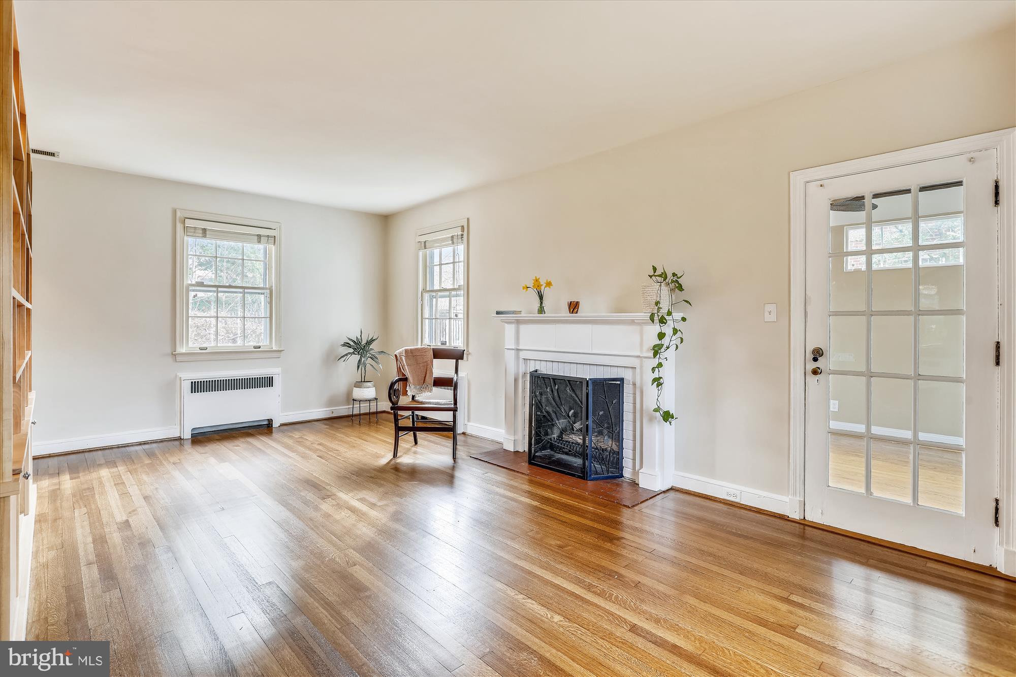 9029 Fairview Road Silver Spring, MD 20910 - Photo 15 of 64 Gorgeous oak floors freshly refinished