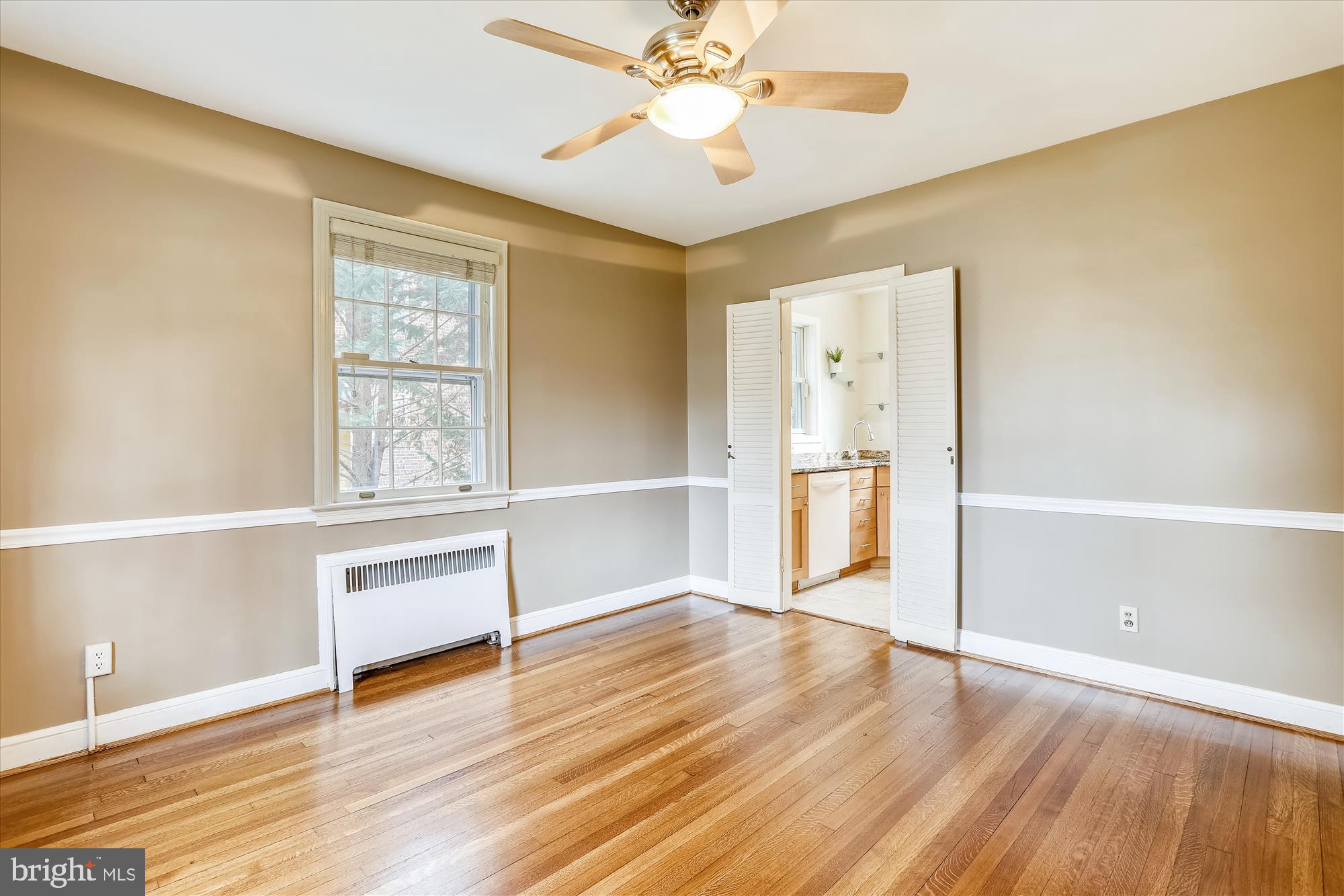 9029 Fairview Road Silver Spring, MD 20910 - Photo 23 of 64 Dining room