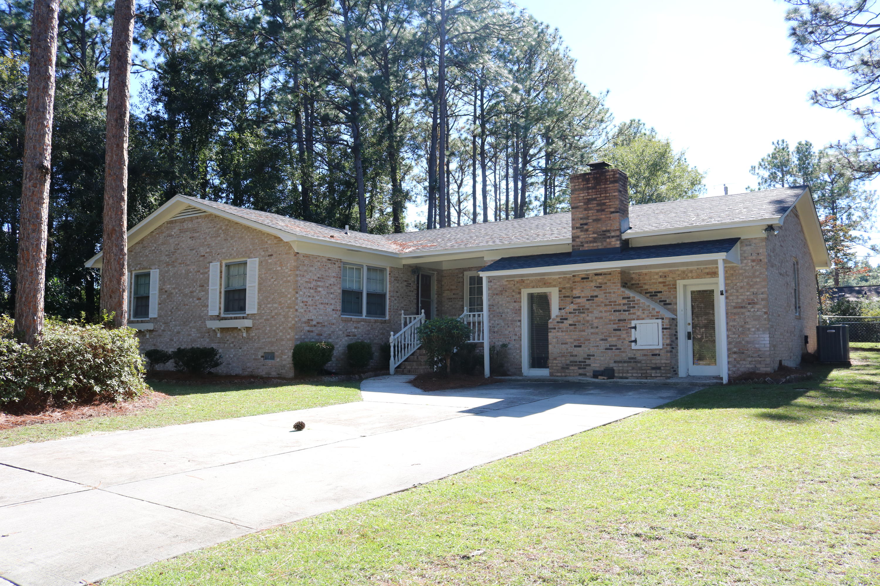 147 Waverly Road Walterboro, SC 29488 - Photo 3 of 42 IMG_4259