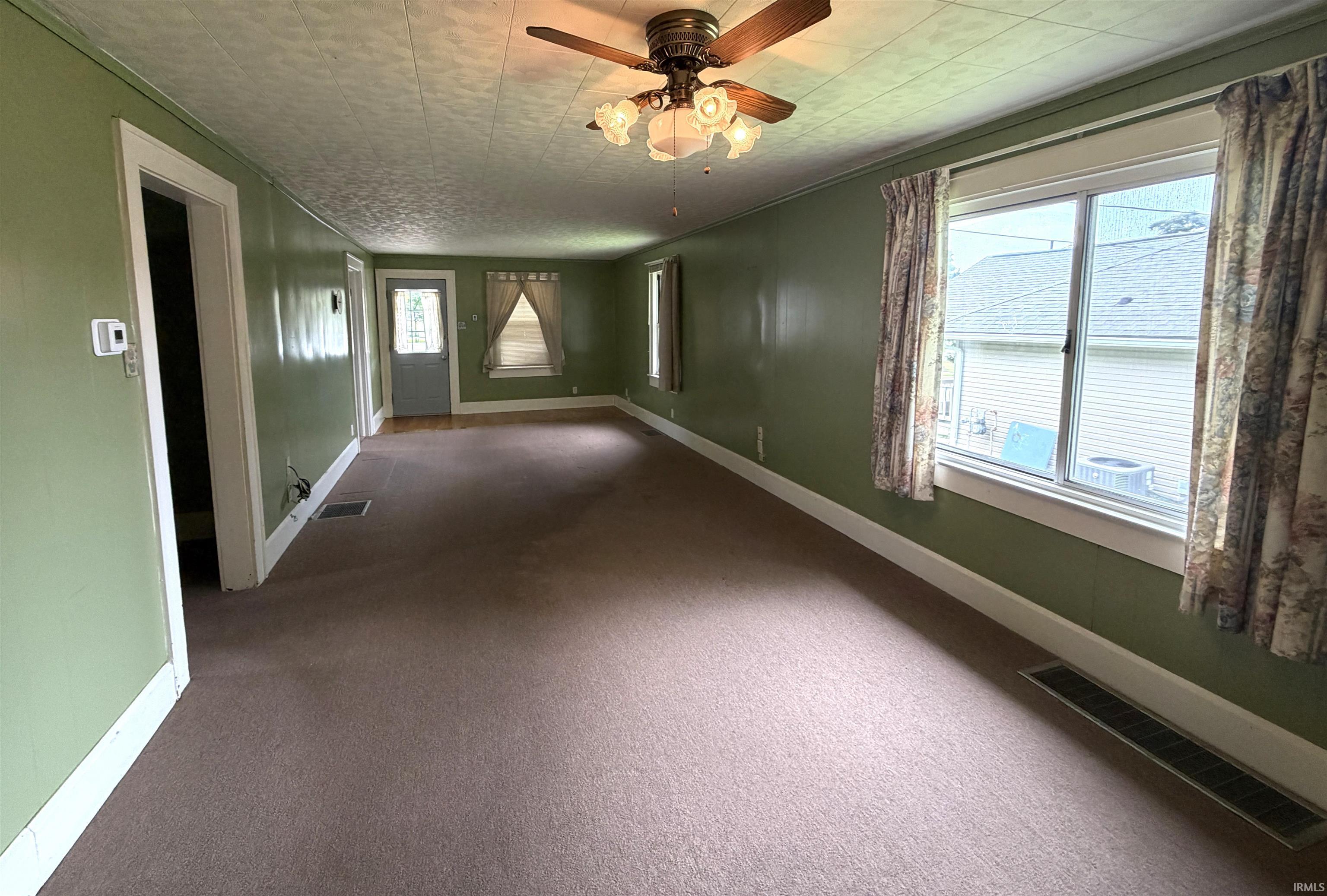 1917 7th Street Bedford, IN 47421 - Photo 4 of 24