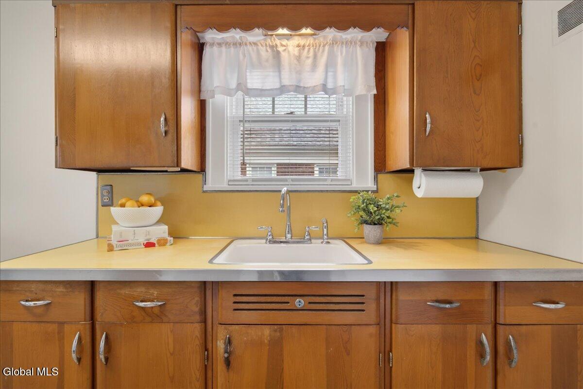 36 Pointview Drive Troy, NY 12180 - Photo 15 of 36 26-36 POINTVIEW-12