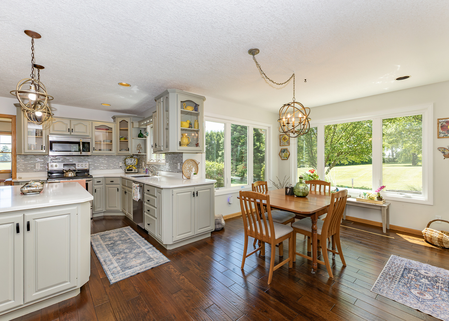 881 Pheasant Run Road Clinton, IA 52732 - Photo 8 of 29