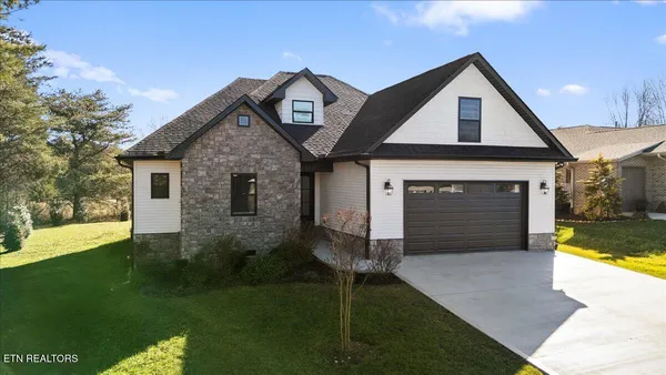 $624,900 | 126 Elokwa Way, Loudon, TN 37774