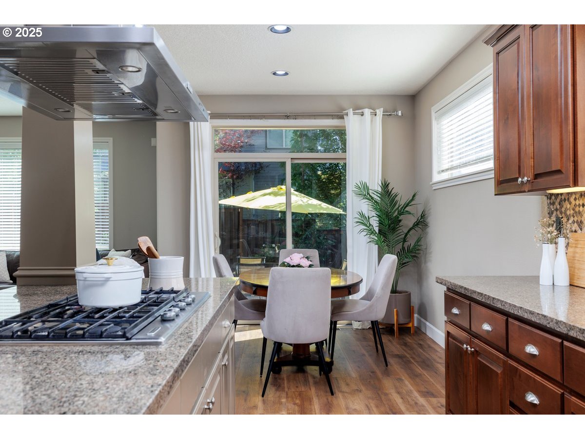 5598 Northwest 135th Avenue Portland, OR 97229 - Photo 18 of 45 a living room with furniture and a window