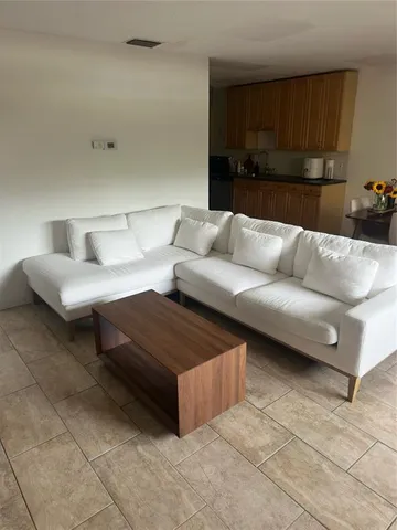 $1,450 | 2050 Oleander Boulevard, Unit 105, Fort Pierce, FL 34950