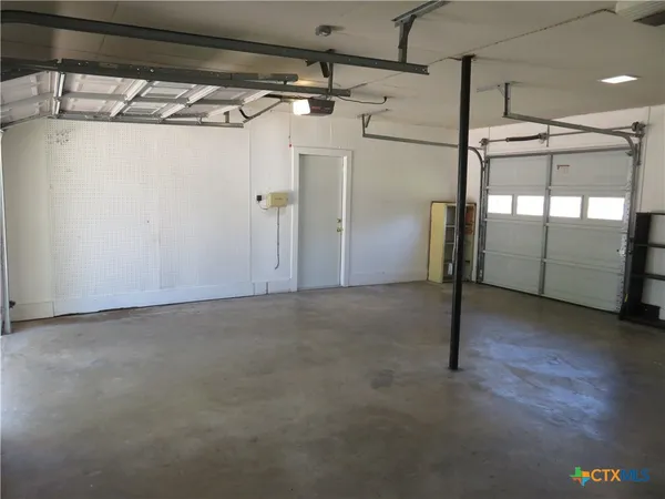 $1,975 | 1339 Mockingbird Lane, Seguin, TX 78155