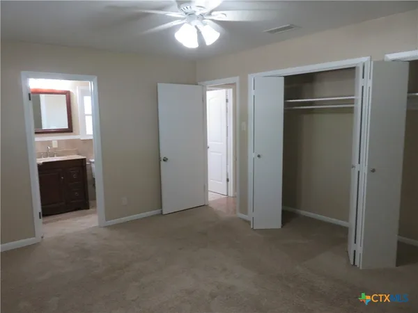 $1,975 | 1339 Mockingbird Lane, Seguin, TX 78155