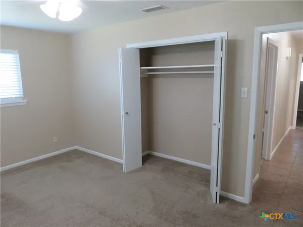 $1,975 | 1339 Mockingbird Lane, Seguin, TX 78155