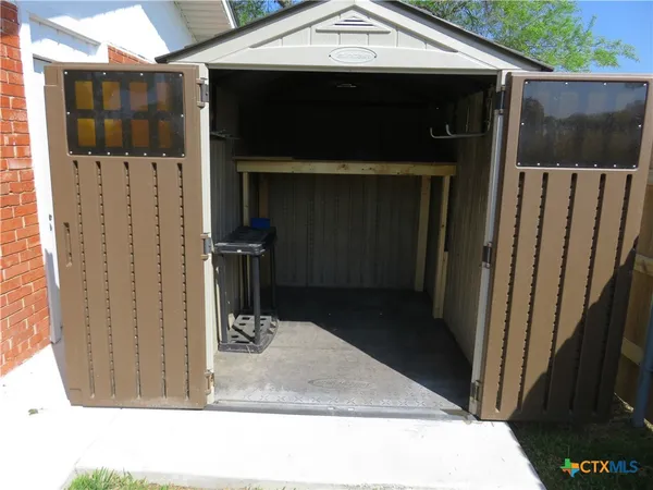 $1,975 | 1339 Mockingbird Lane, Seguin, TX 78155