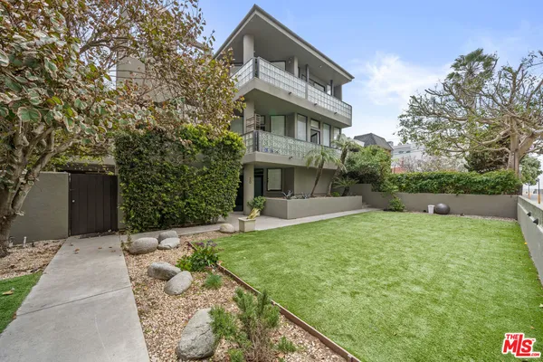 $4,995,000 | 22 28th Place, Venice, CA 90291