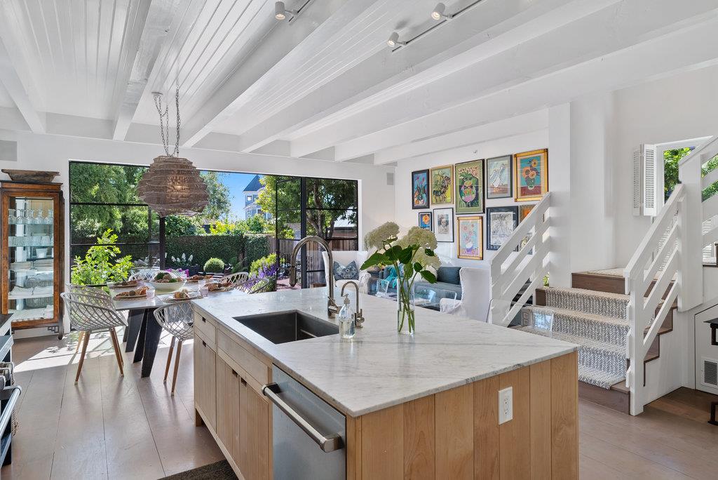 109 Central Avenue Capitola, CA 95010 - Photo 19 of 79