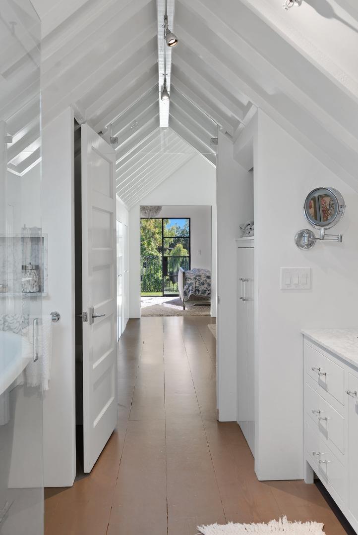 109 Central Avenue Capitola, CA 95010 - Photo 36 of 79