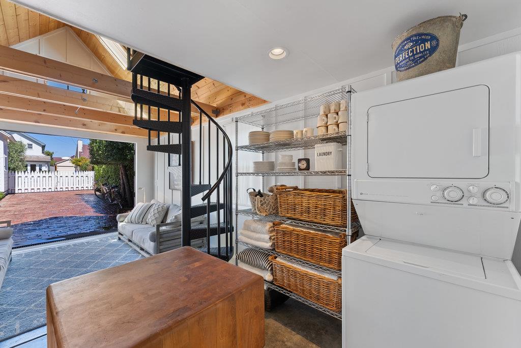 109 Central Avenue Capitola, CA 95010 - Photo 44 of 79