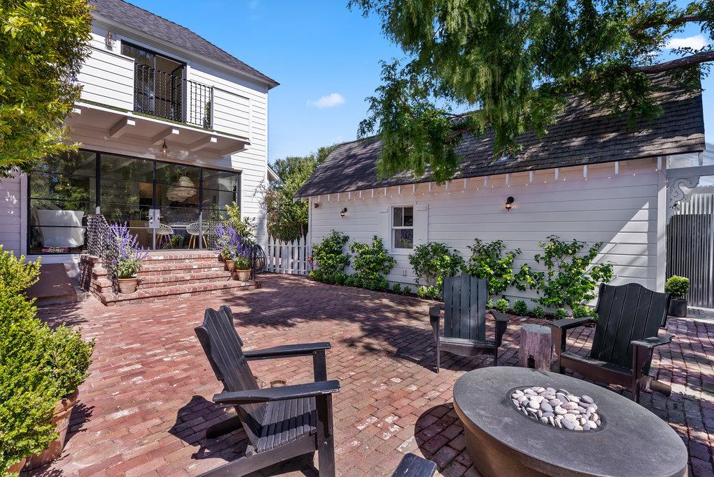 109 Central Avenue Capitola, CA 95010 - Photo 55 of 79