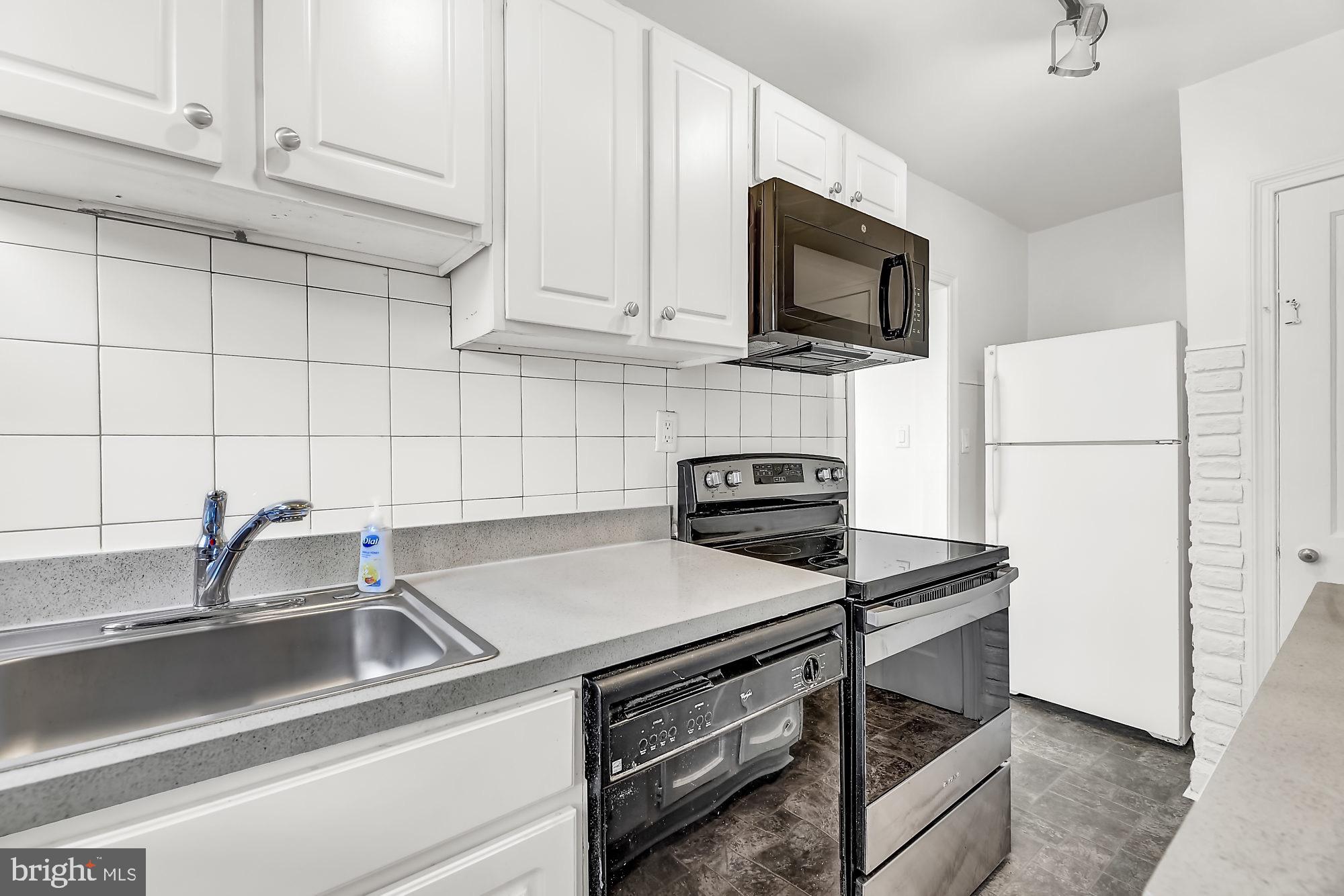 225 West Edgevale Road Baltimore, MD 21225 - Photo 11 of 25
