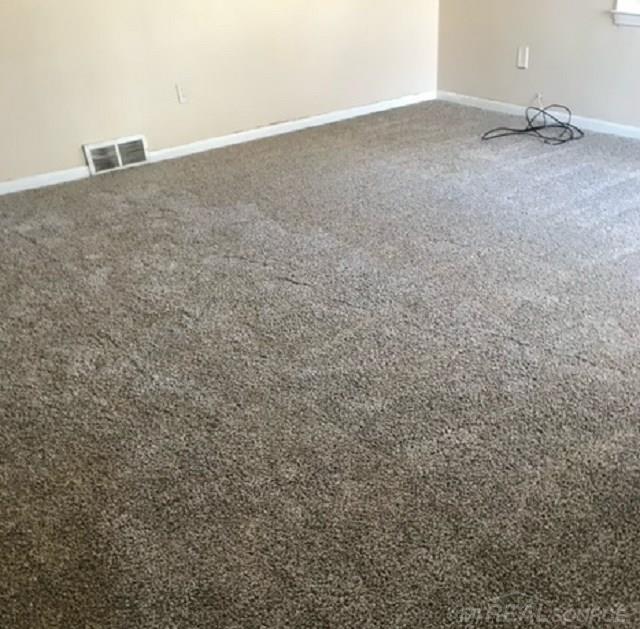 8664 Harding Ave Center Center Line, MI 48015 - Photo 9 of 19