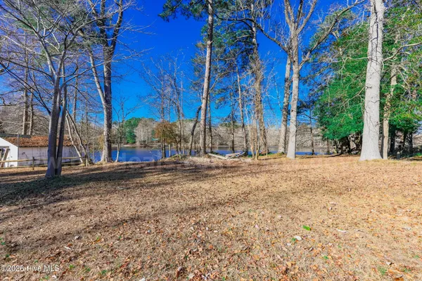 $230,000 | 725 East Southerland Street, Wallace, NC 28466