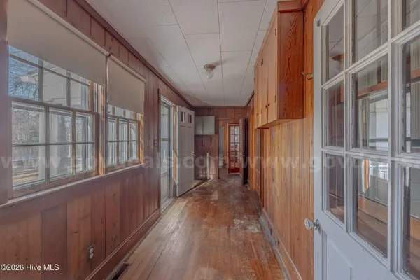 $230,000 | 725 East Southerland Street, Wallace, NC 28466