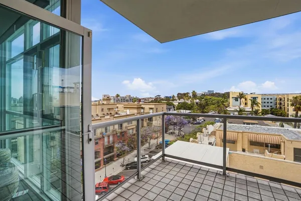 $950,000 | 850 Beech Street, Unit 910, San Diego, CA 92101