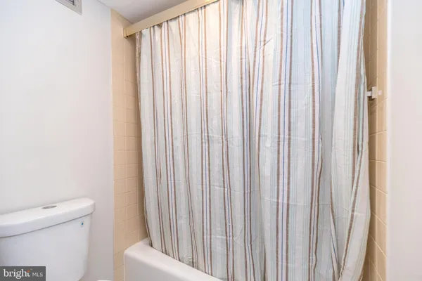 $400,000 | 10204 Valley Forge Circle, Unit 204, King of Prussia, PA 19406