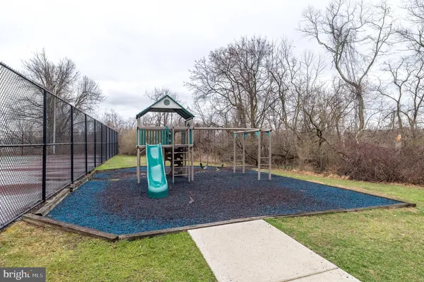 $400,000 | 10204 Valley Forge Circle, Unit 204, King of Prussia, PA 19406