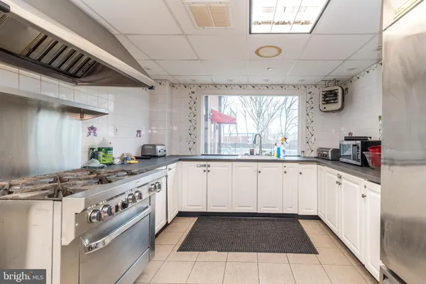 $400,000 | 10204 Valley Forge Circle, Unit 204, King of Prussia, PA 19406