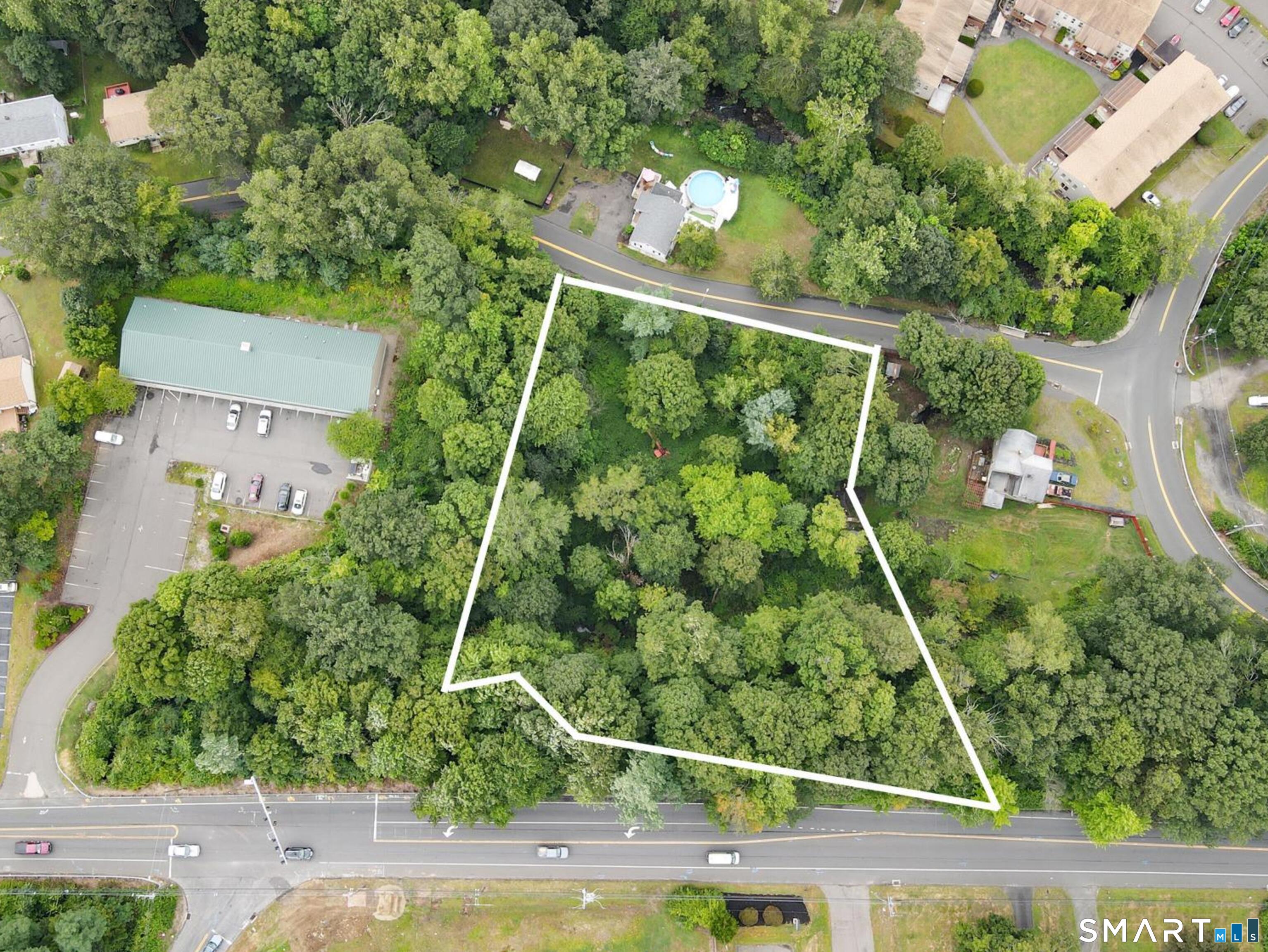 738 Beacon Valley Road Naugatuck, CT 06770 - Photo 11 of 15 Approximate Parcel Outline
