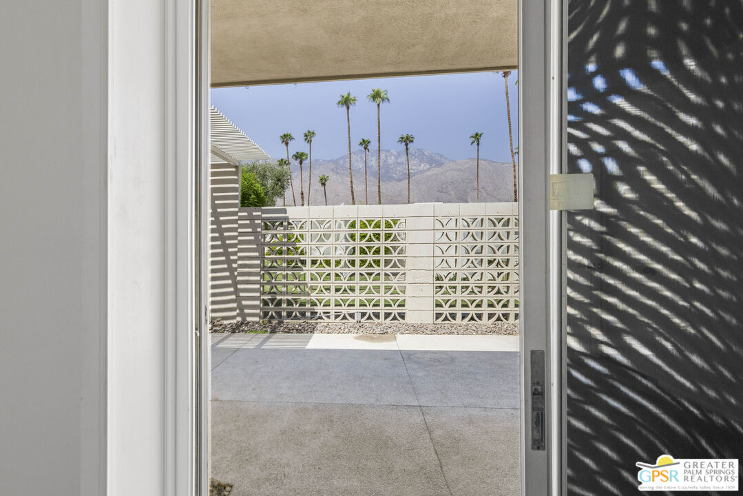 1847 Sandcliff Road Palm Springs, CA 92264 - Photo 23 of 43 Gallery Image 23