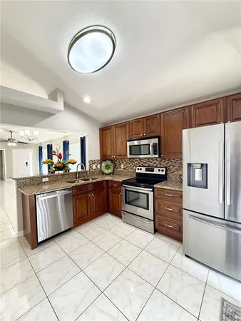 $1,900 | 6043 Pointe Pleasant Boulevard, Wesley Chapel, FL 33545