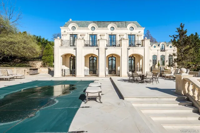 a view of building with outdoor space