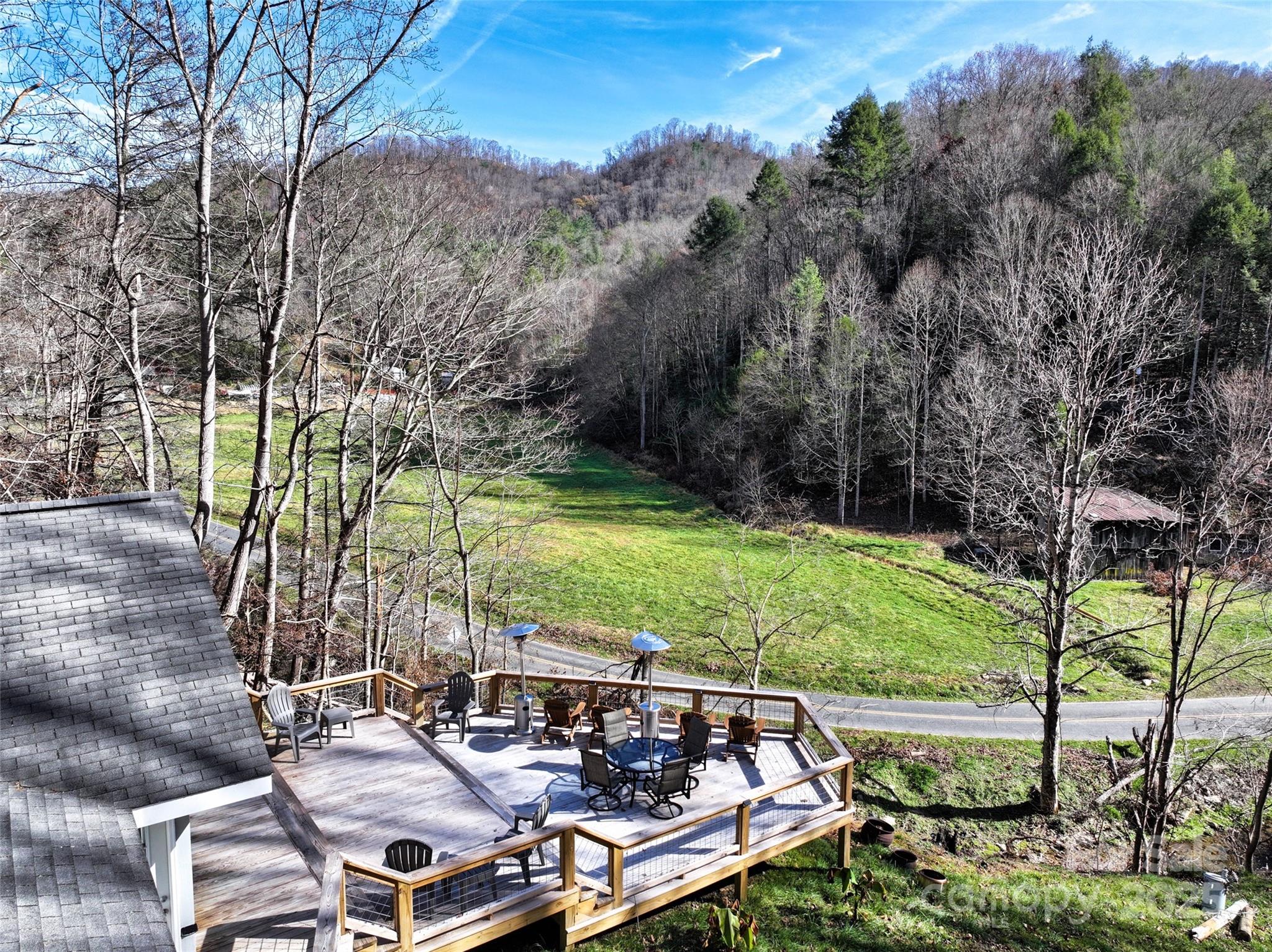 2201 Pigeon Roost Road Green Mountain, NC 28740 - Photo 23 of 36