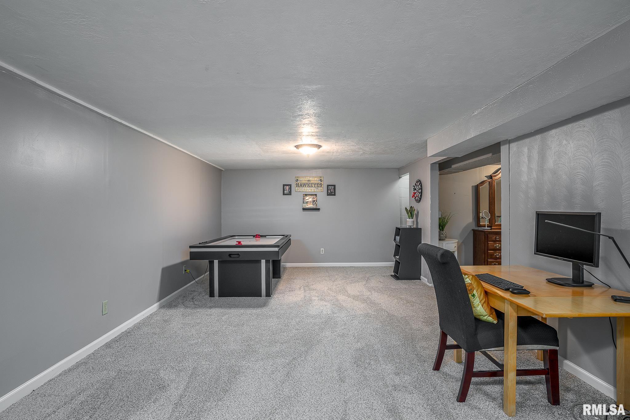 208 Westerfield Road Davenport, IA 52806 - Photo 19 of 22 Gallery Image 19