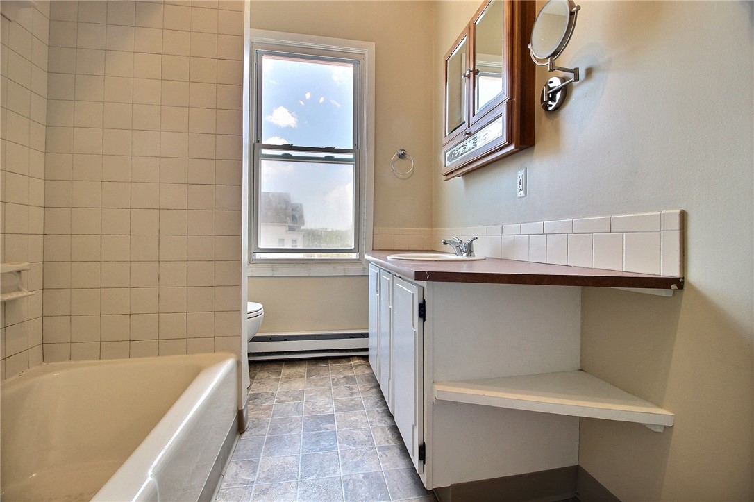 33 Railroad Avenue, Unit 2 Westerly, RI 02891 - Photo 6 of 9
