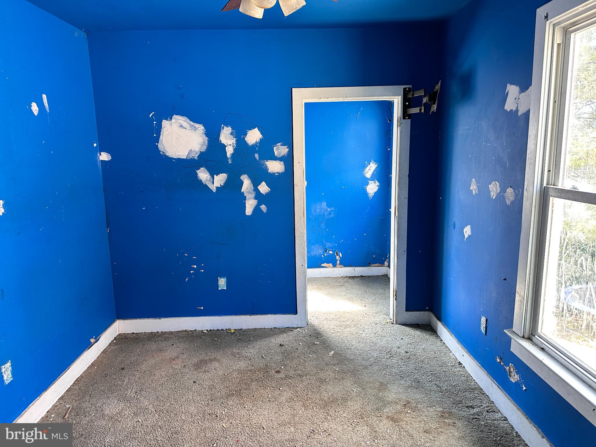 313 Park Avenue Lebanon, PA 17042 - Photo 20 of 22 a view of a livingroom with a chandelier