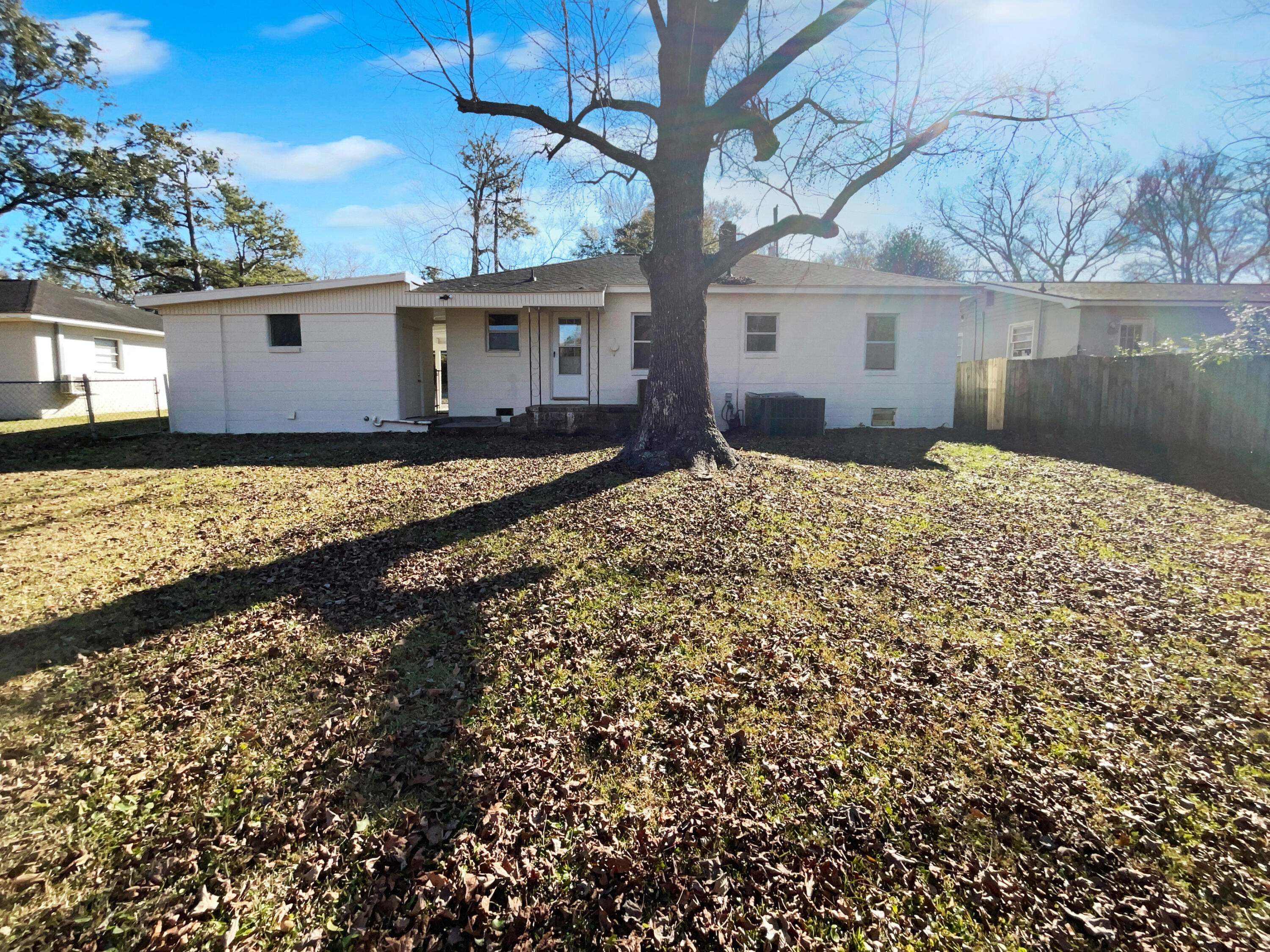 1104 Berkeley Street Hanahan, SC 29410 - Photo 8 of 18 listing_16