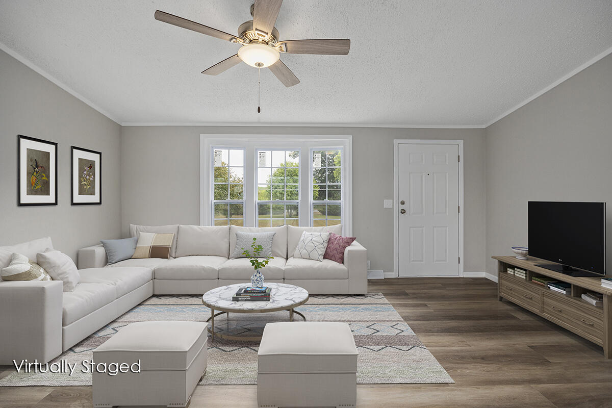 735 South Stage Road Ionia, MI 48846 - Photo 6 of 45 Living Room