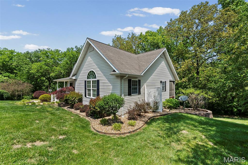 201 Estate Drive Chester, IL 62233 - Photo 13 of 47