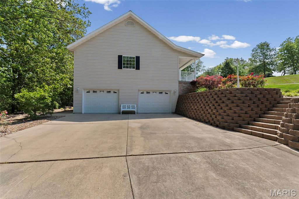 201 Estate Drive Chester, IL 62233 - Photo 6 of 47