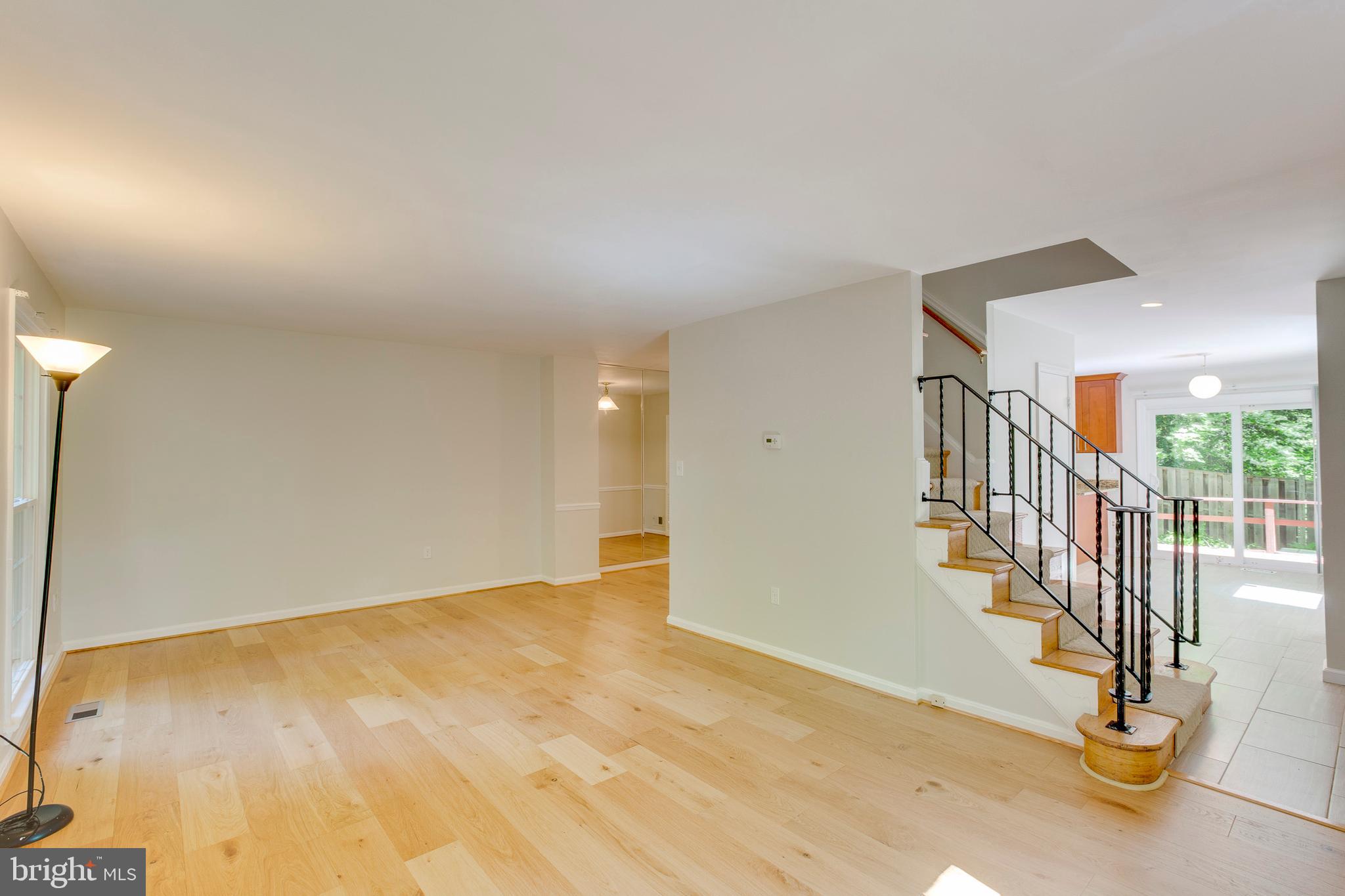 1509 Chatham Colony Court Reston, VA 20190 - Photo 14 of 34 living room