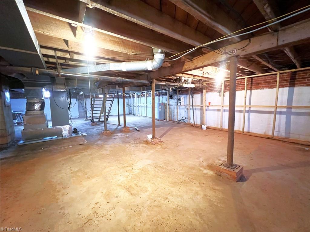 1519 Bunker Hill Sandy Ridge Road Kernersville, NC 27284 - Photo 19 of 28 Additional cellar view