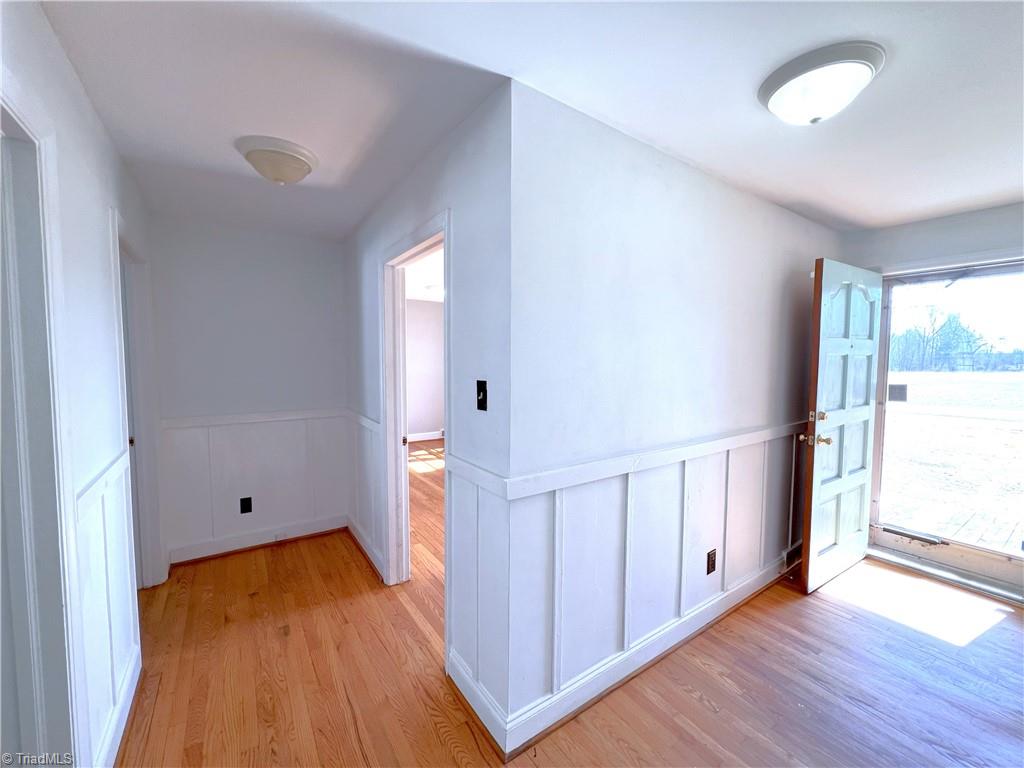 Additional view of foyer and hallway