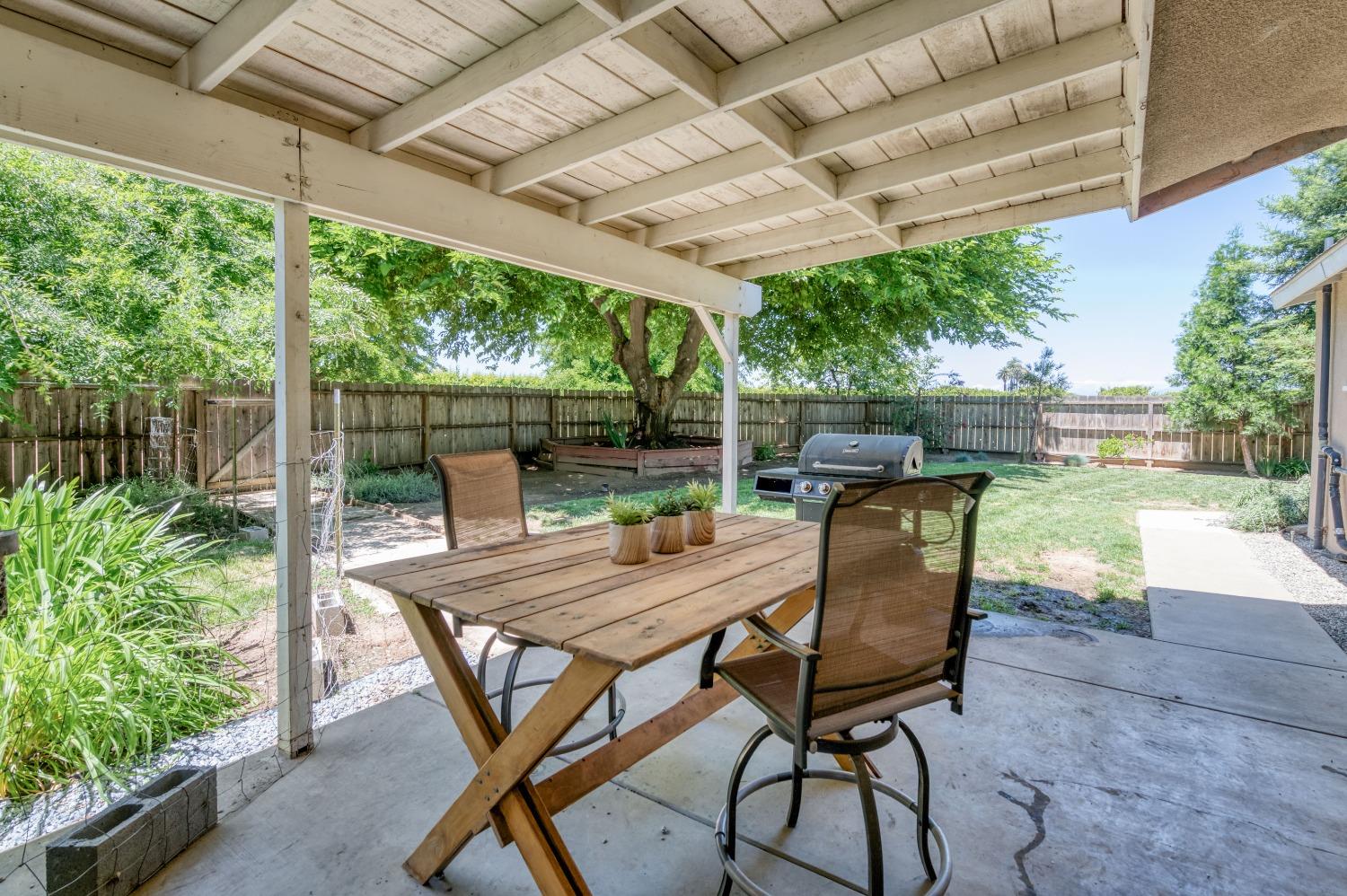 16962 East Trimmer Springs Road Sanger, CA 93657 - Photo 24 of 49 Gallery Image 24