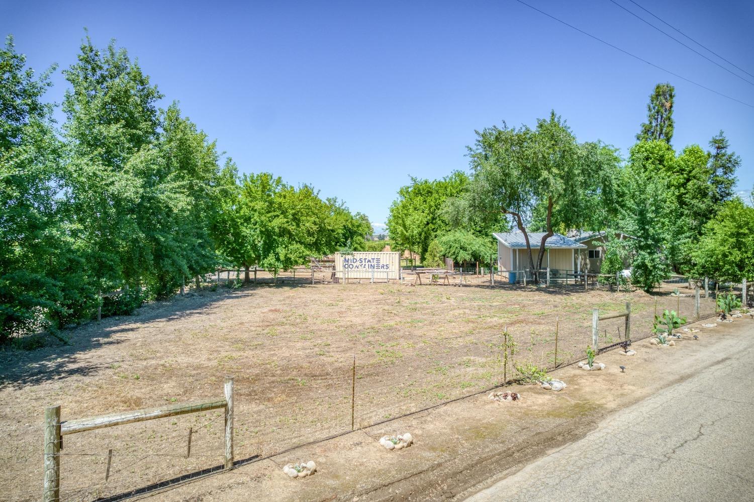 16962 East Trimmer Springs Road Sanger, CA 93657 - Photo 48 of 49 Gallery Image 48