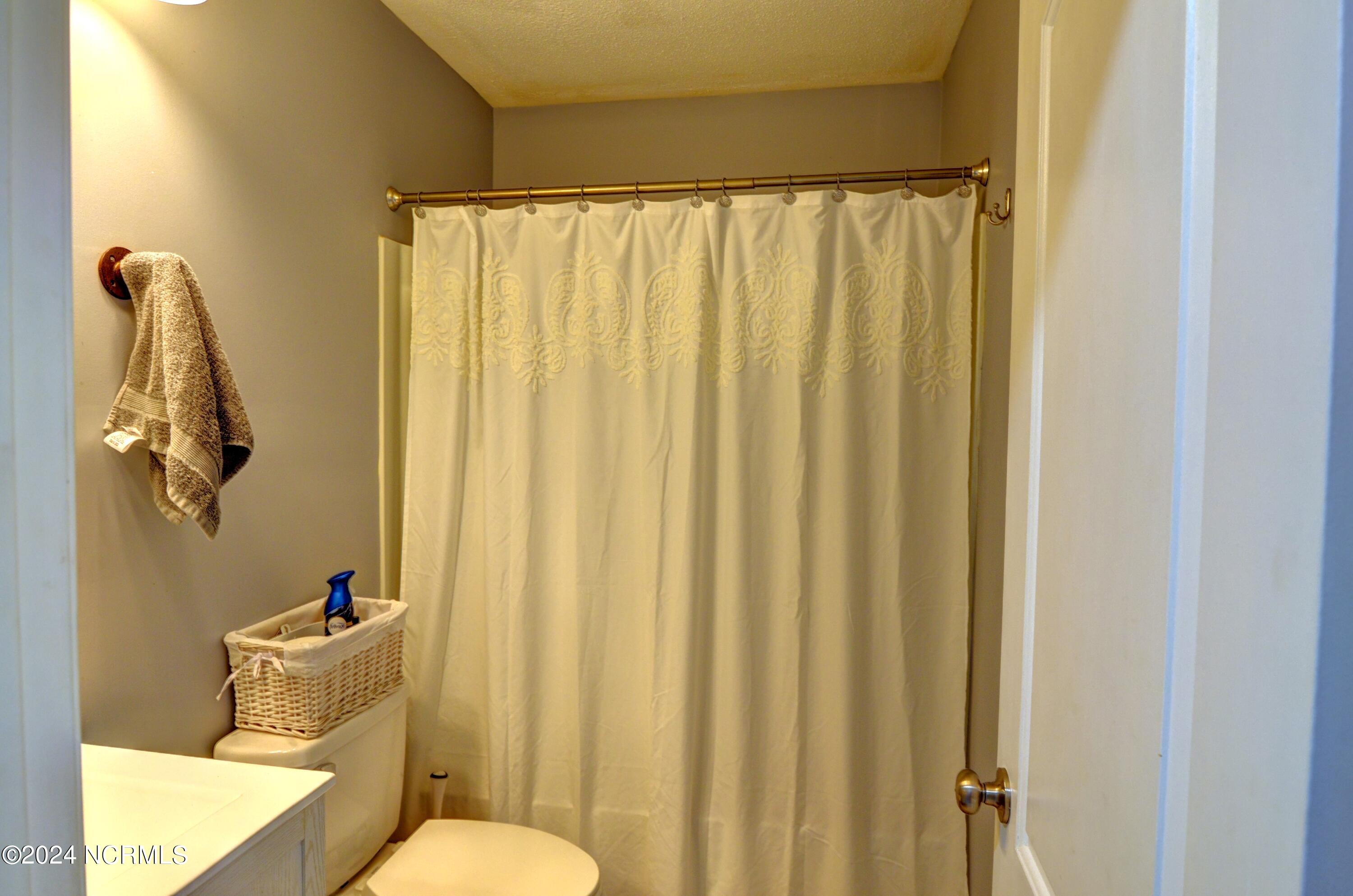 4513 Bramton Road Wilmington, NC 28405 - Photo 15 of 45 Bathroom