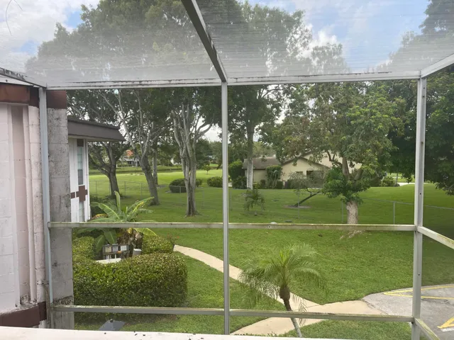 $1,600 | 4 West Greenway Drive, Unit 201, Royal Palm Beach, FL 33411