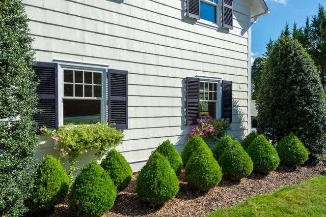 a view of a entryway front of house
