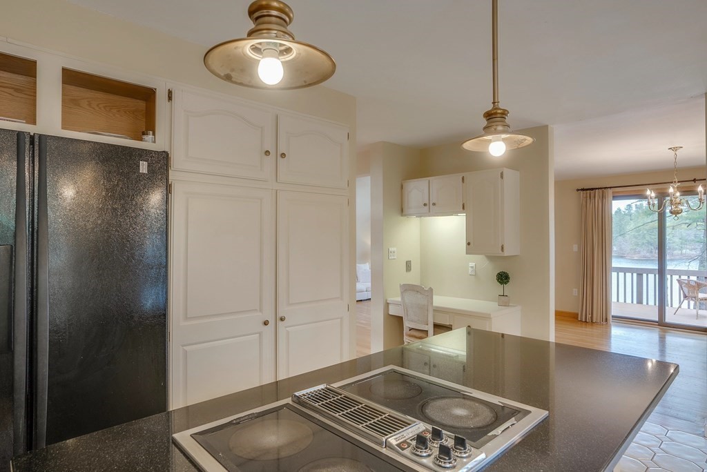11 Pomeroy Road Andover, MA 01810 - Photo 12 of 41